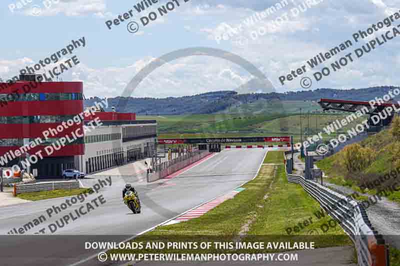 cadwell no limits trackday;cadwell park;cadwell park photographs;cadwell trackday photographs;enduro digital images;event digital images;eventdigitalimages;navarra;no limits trackdays;peter wileman photography;racing digital images;trackday digital images;trackday photos